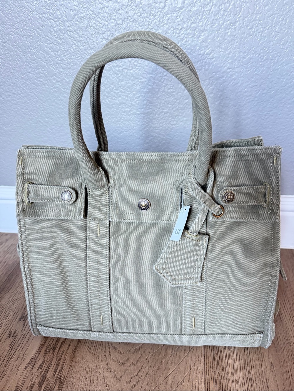 NWT Gap Medium Five Pocket Canvas tote in Olive